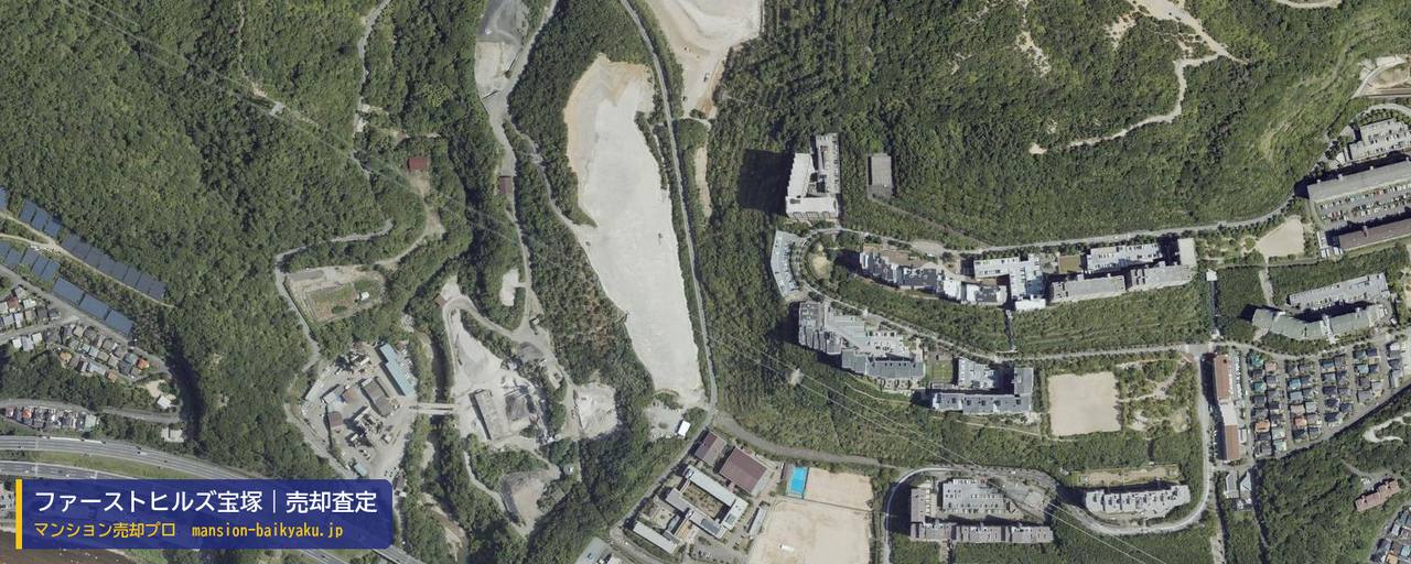 ファーストヒルズ宝塚の売却査定・買取価格｜宝塚市川面（マンション売却プロ作成の航空写真（町の中心））