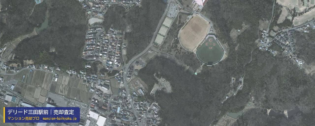 デリード三田駅前の売却査定・買取価格｜三田市三輪（マンション売却プロ作成の航空写真（町の中心））