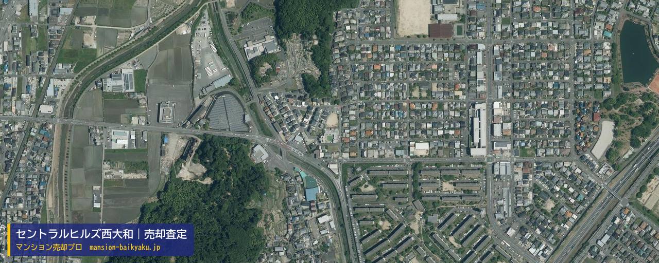 セントラルヒルズ西大和の売却査定・買取価格｜北葛城郡上牧町片岡台（マンション売却プロ作成の航空写真（町の中心））